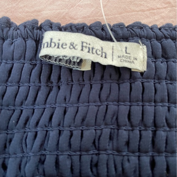 NWT Abercrombie and Fitch Crop Tank - Picture 4 of 4